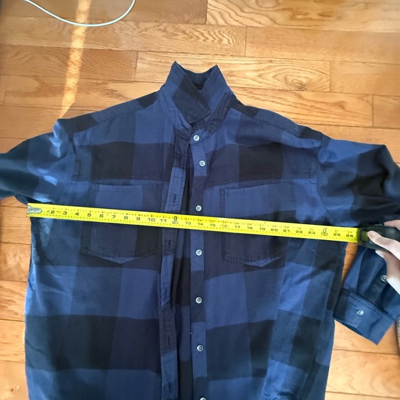 AE Women’s Blue and Black Flannel - Picture 7 of 7